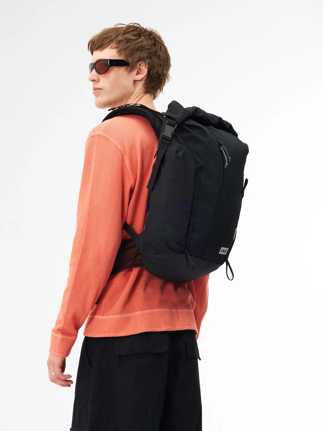 Aevor Active Pack rygsæk sort med regnslag