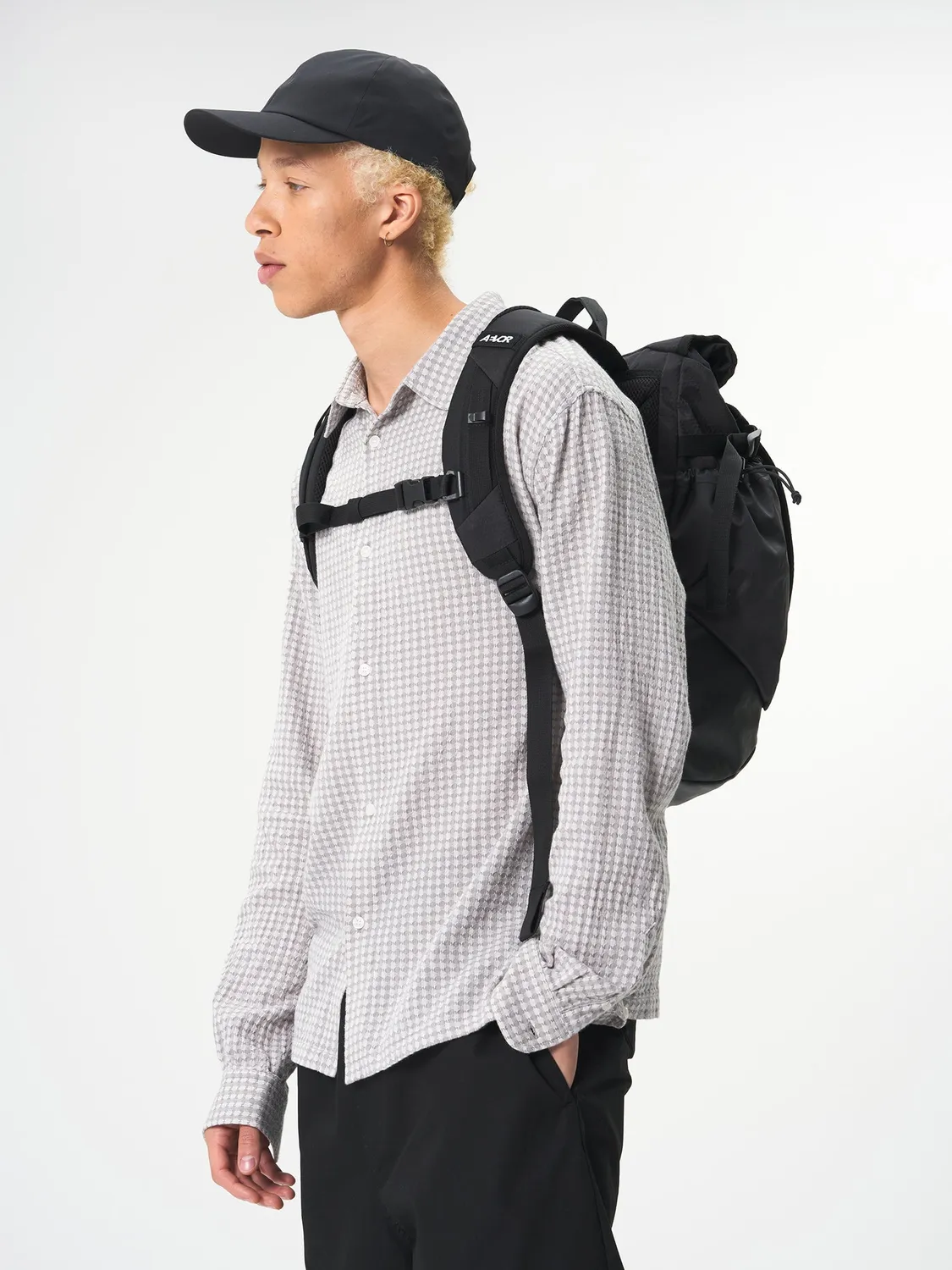Aevor Roll Pack rygsæk Proof Black rolltop +9 liter