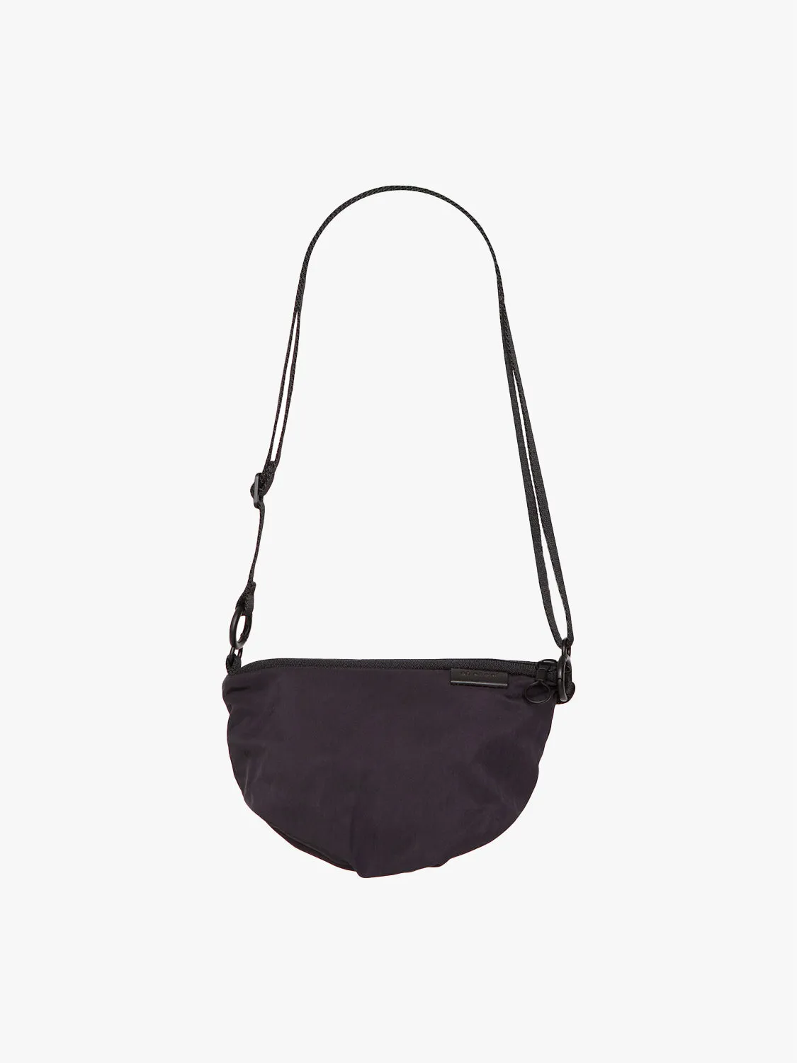 côte&ciel Orba Creased Black pouch sort