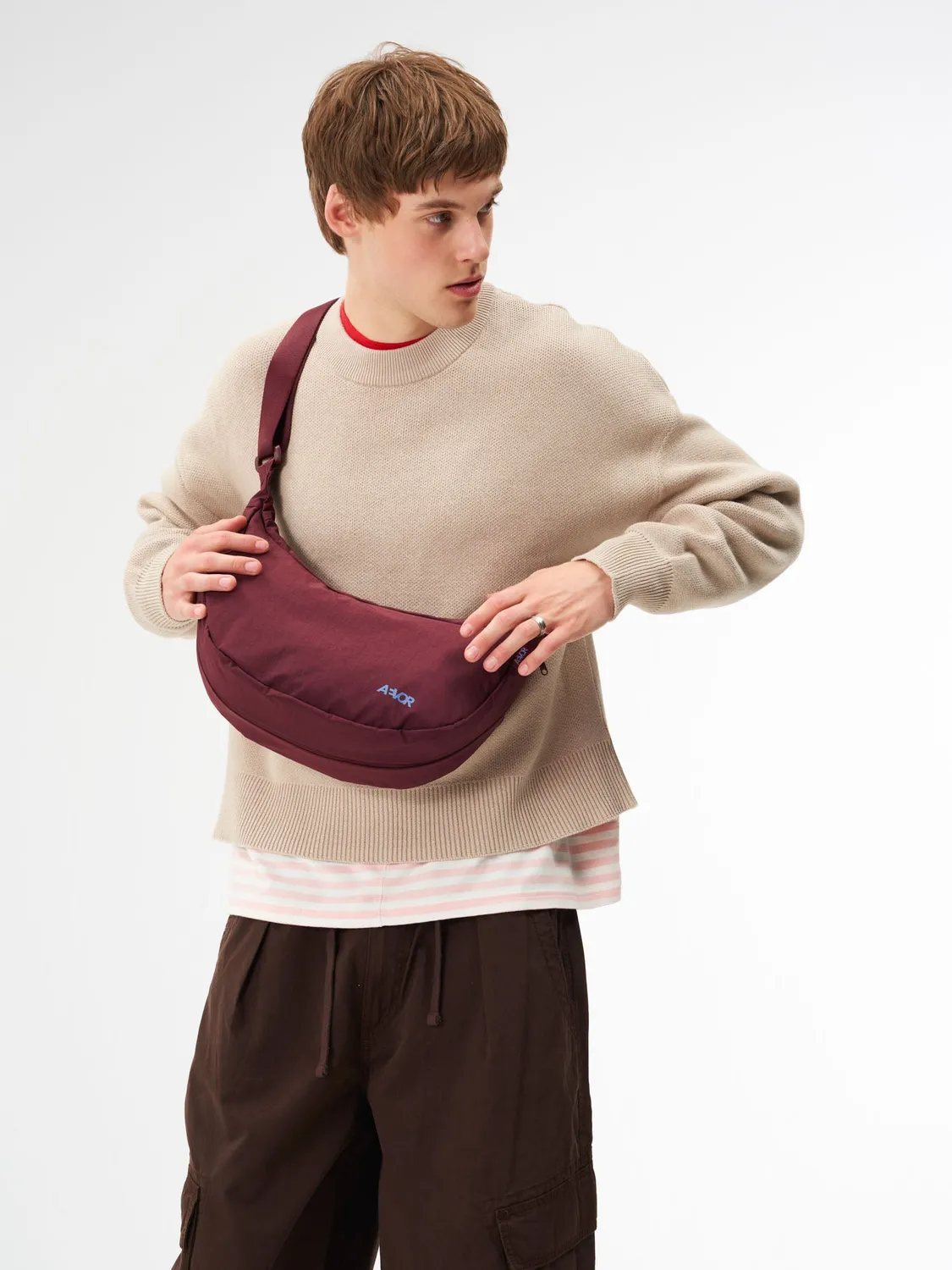 Aevor Sling Bag skuldertaske Burgundy 5,5L