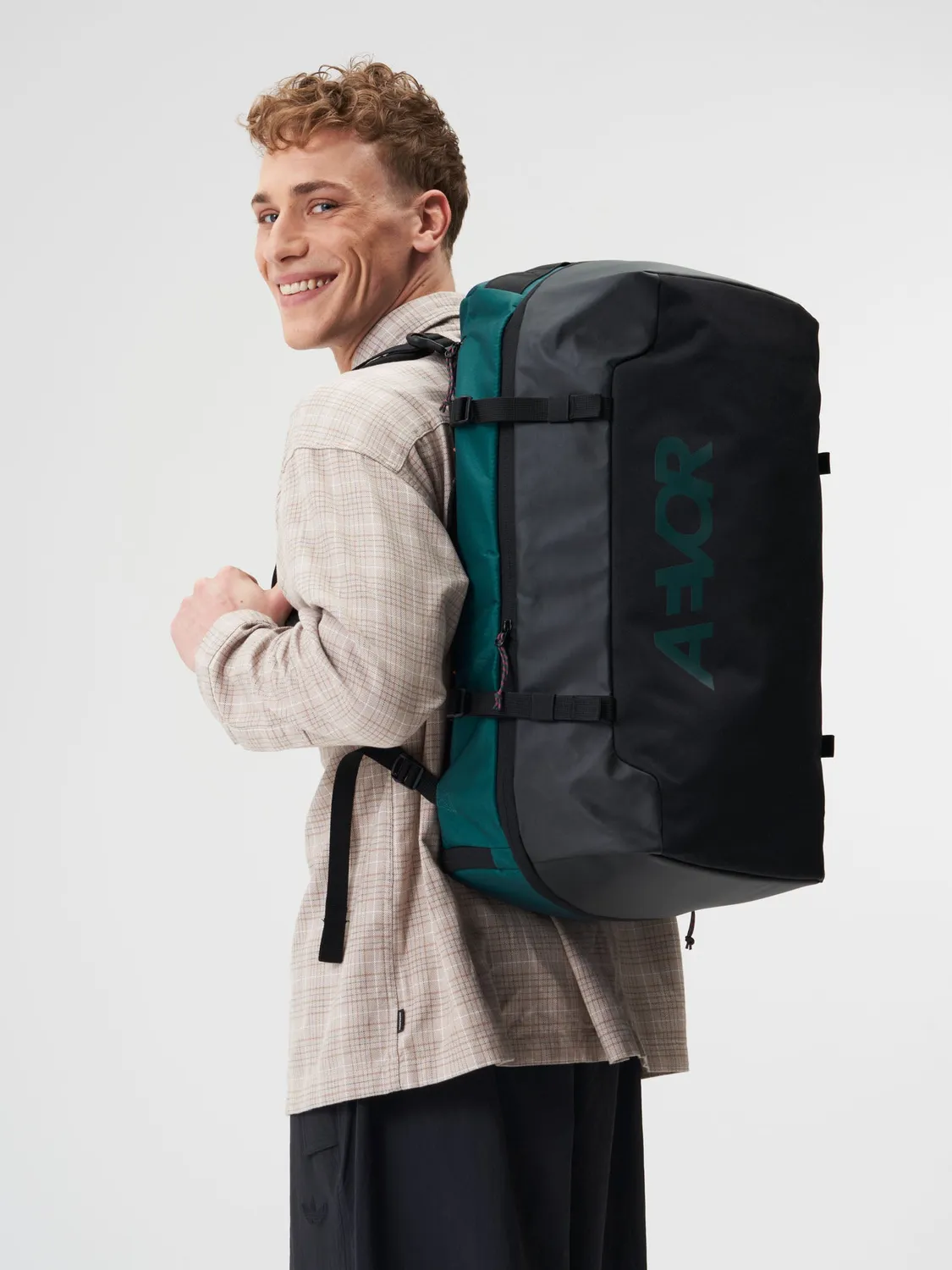 Aevor Duffel Pack Proof Evergreen duffel rygsæk 47-60 liter