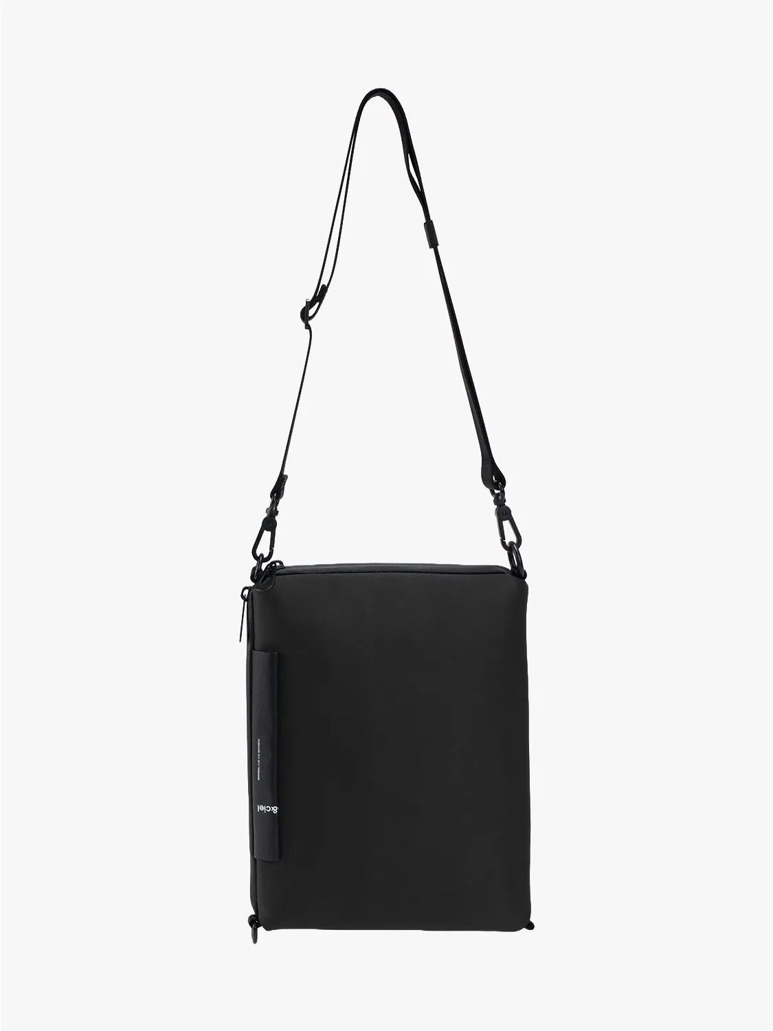 côte&ciel Inn M Sleek Black skuldertaske 4L