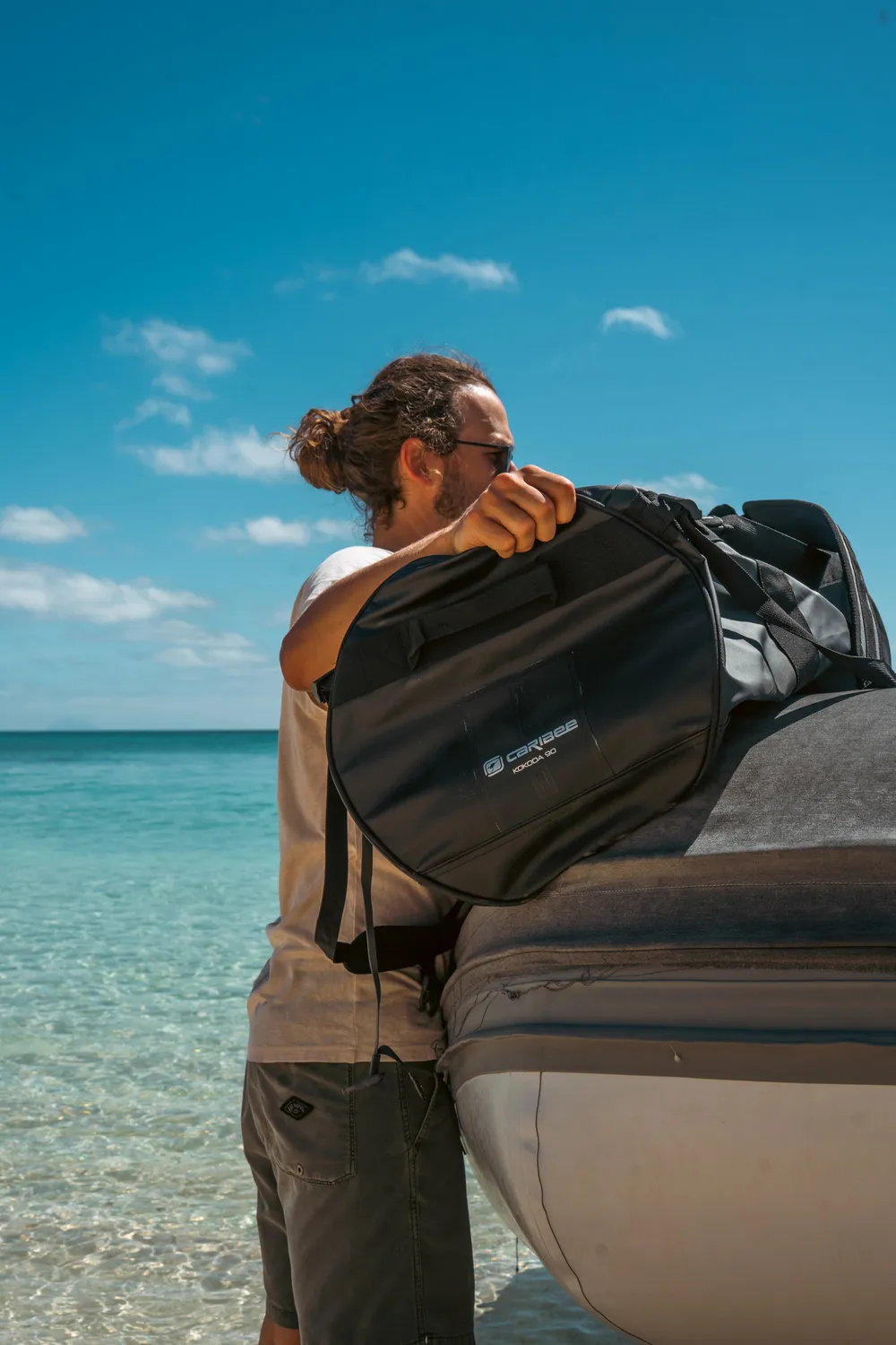 Caribee Kokoda 90L duffelbag presenning