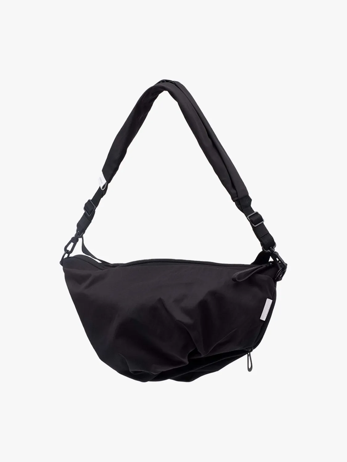 côte&ciel Orne Smooth crossbodytaske 6L sort
