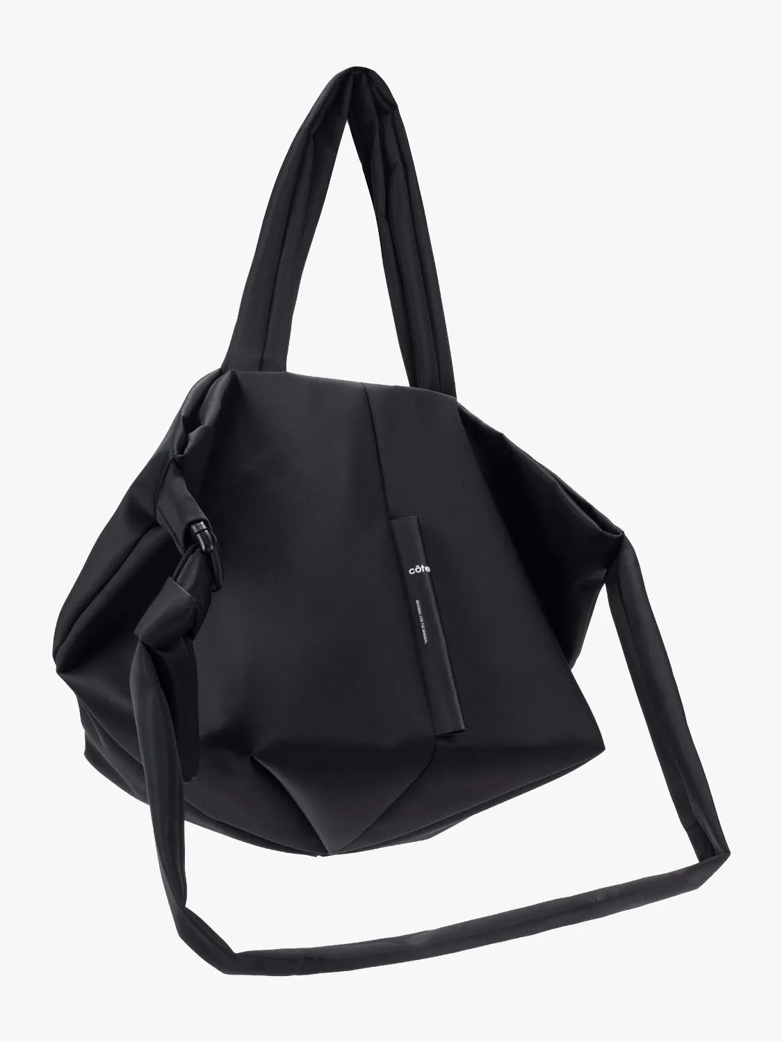 côte&ciel Amu Sleek Black skuldertaske 19 liter