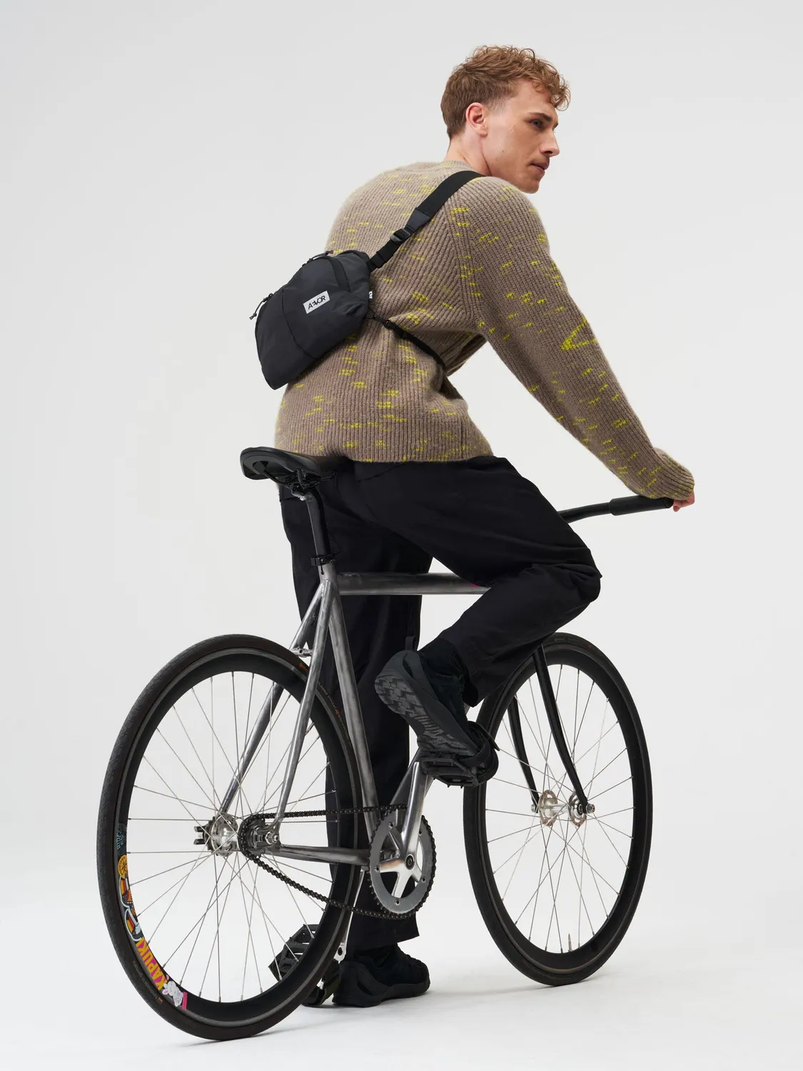 Aevor Sacoche Bag skuldertaske Ripstop Black 4 liter