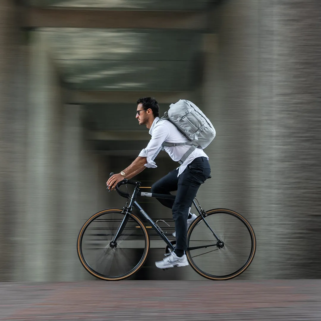 Cabin Zero Military 36L rygsæk Absolute Black nylon