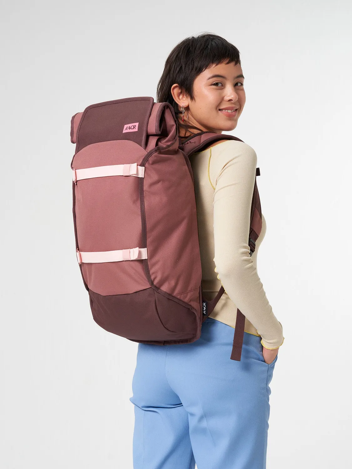 Aevor Trip Pack rygsæk Raw Ruby 26-33 liter