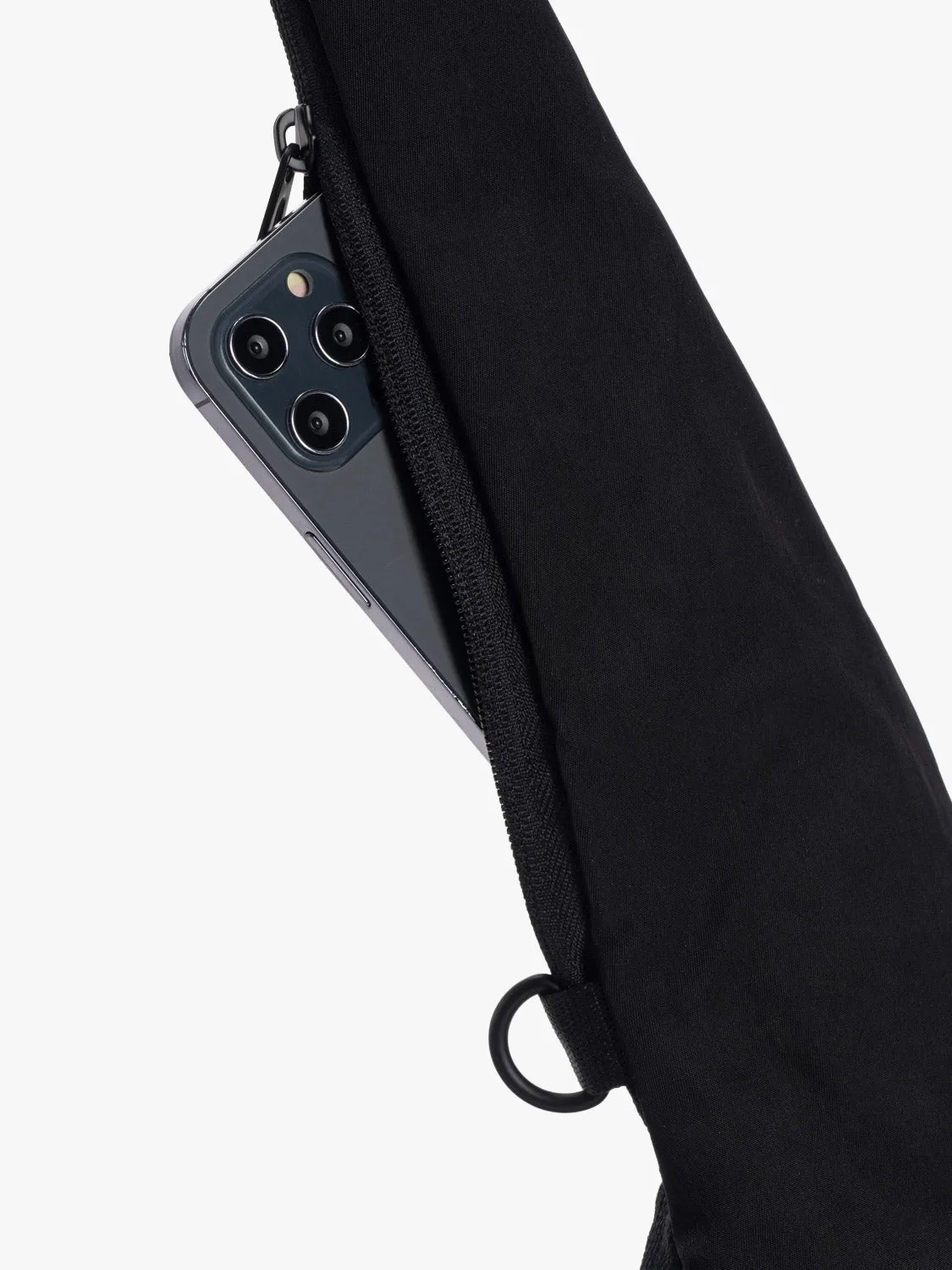 côte&ciel Hyco S skuldertaske 14L sort vandafvisende