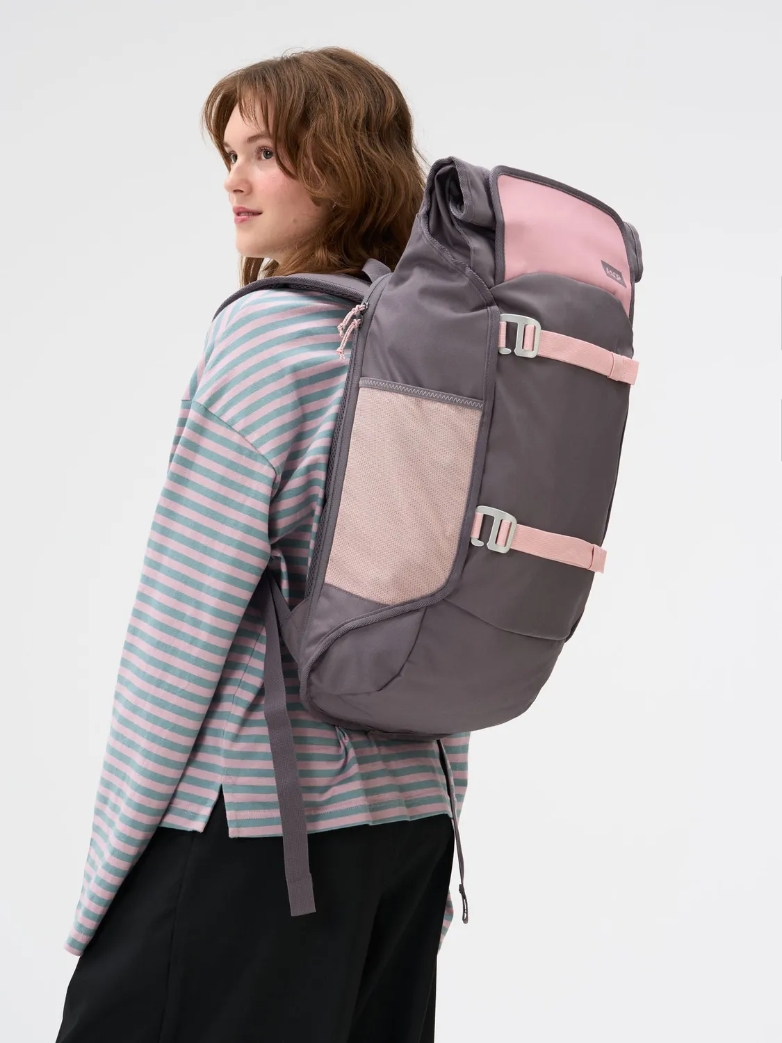 Aevor Trip Pack rygsæk Tropical Lily 26-33 liter