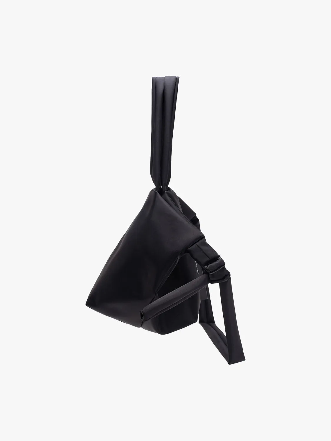 côte&ciel Amu Sleek Black skuldertaske 19 liter