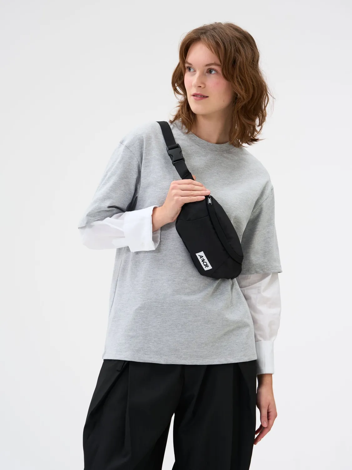 Aevor Hip Bag bæltetaske Black Eclipse
