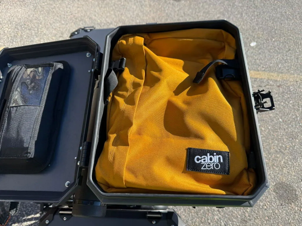 Cabin Zero Classic 28L rygsæk under sædet kompakt