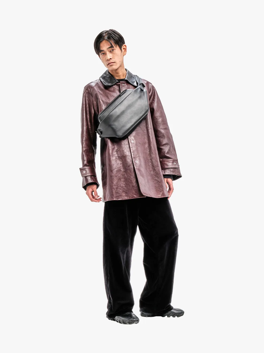 côte&ciel Isarau M Alias sling taske sort