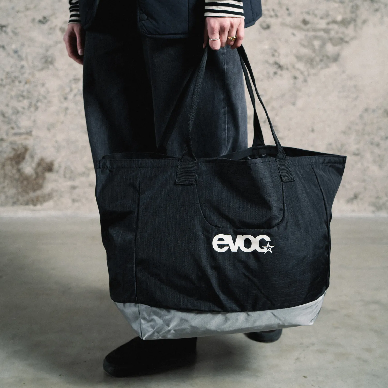 Evoc The Bag mulepose gaudy af reststof