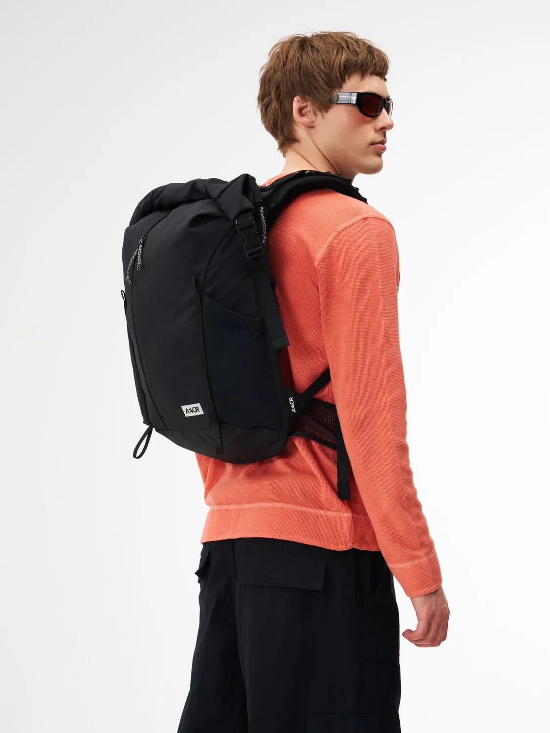 Aevor Active Pack rygsæk sort med regnslag