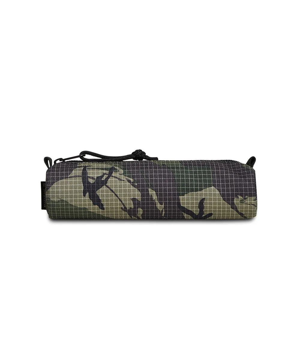 Invicta Loop penalhus military camo green blækfri