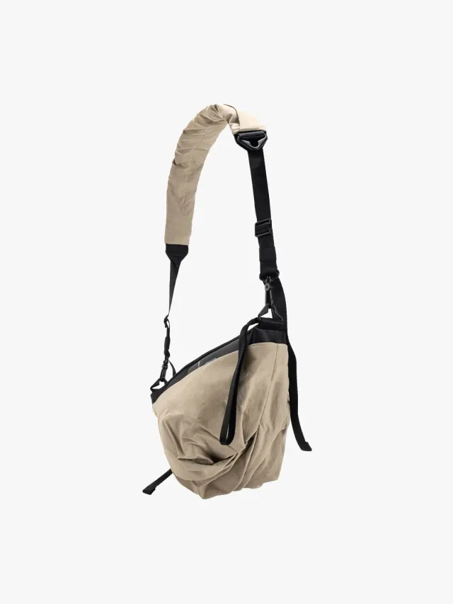 côte&ciel Orne Komatsu crossbody beige 5L
