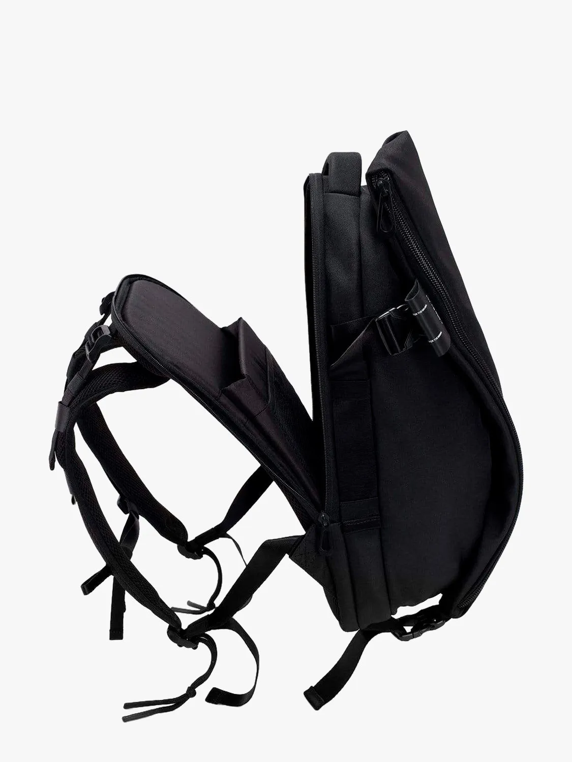côte&ciel Isar Air Black rygsæk 5L laptop 15-16" udvidelig