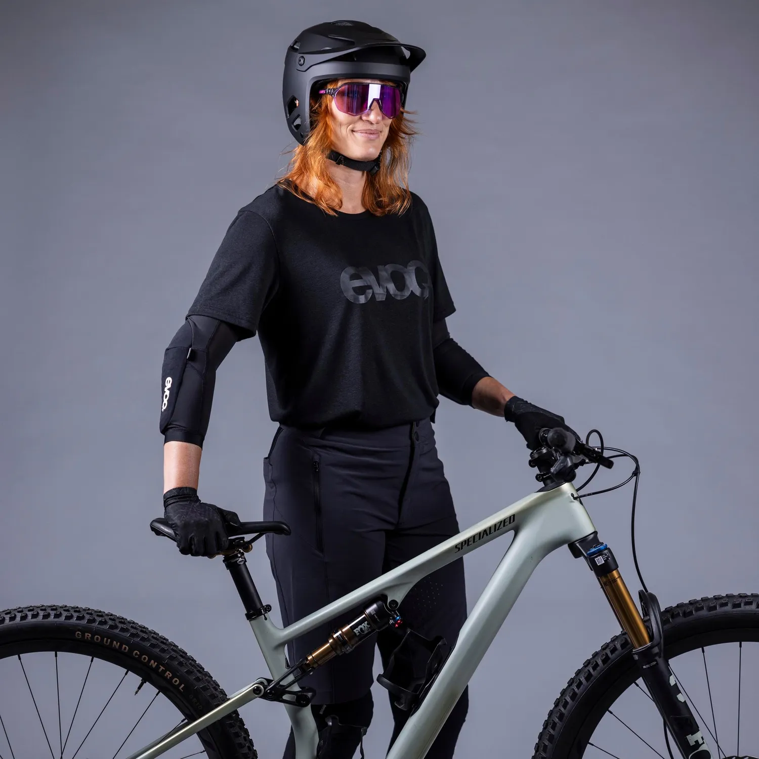 Evoc Elbow Protector LS Flex Lite albuebeskytter sort level 1