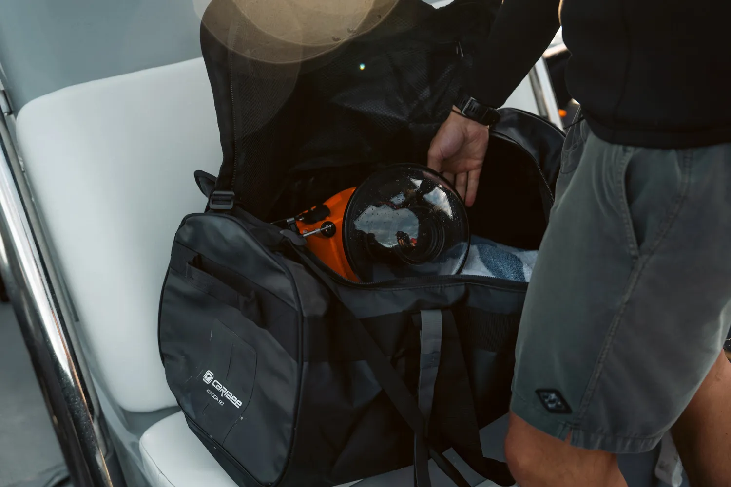 Caribee Kokoda 90L duffelbag presenning