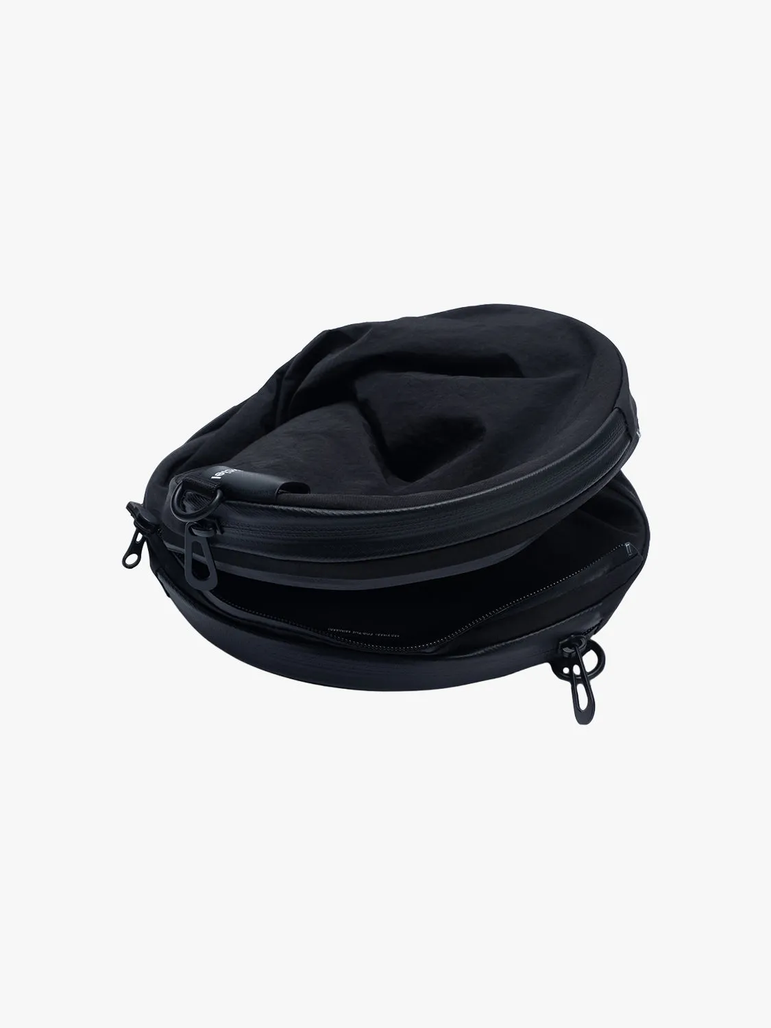 côte&ciel Luka crossbody taske smooth black 10L