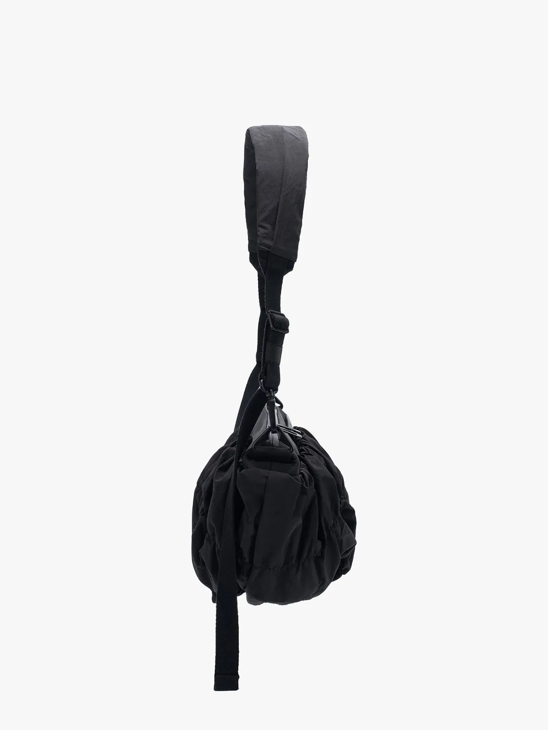 côte&ciel Orne Otra Gathered Black skuldertaske 9L