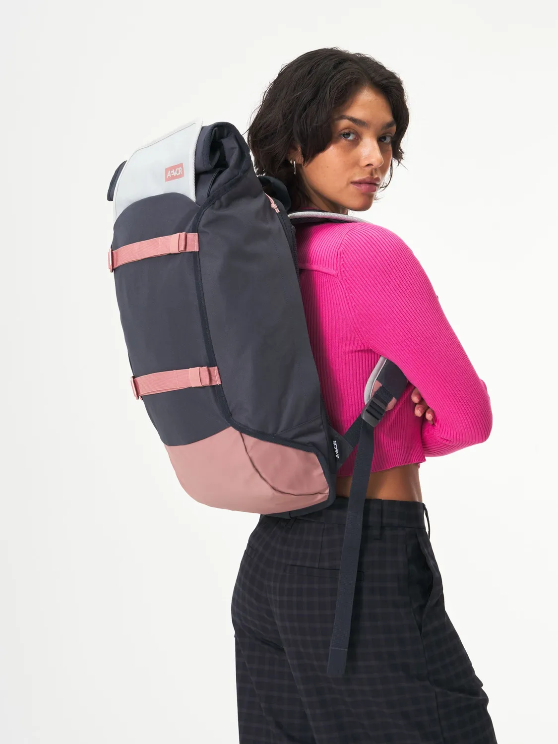 Aevor Trip Pack rygsæk Chilled Rose 26-33 liter