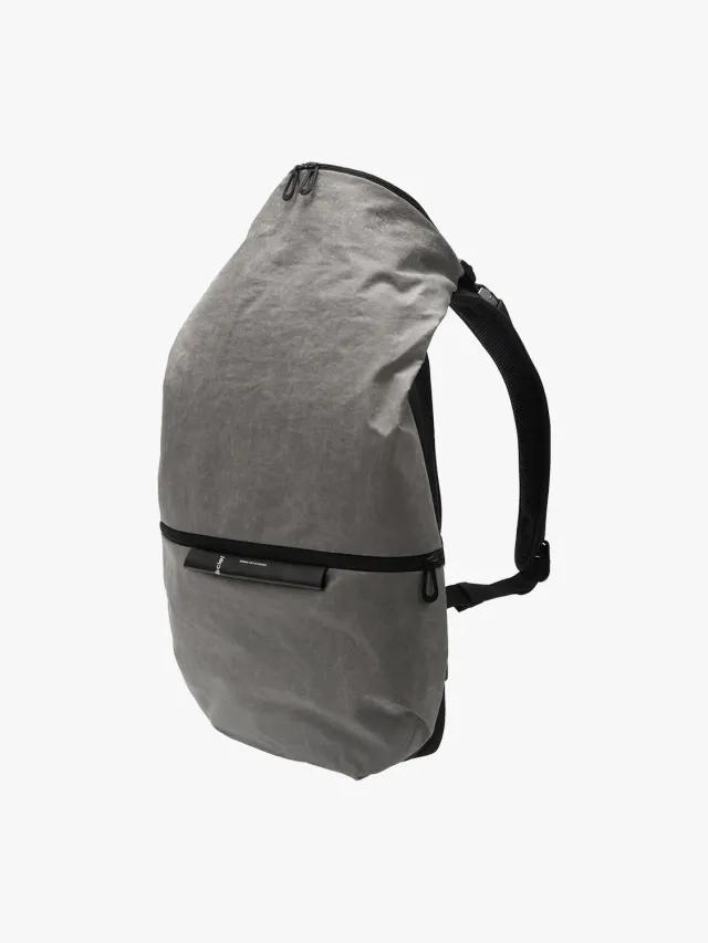 côte&ciel Nile S Reflective rygsæk taupe 23L