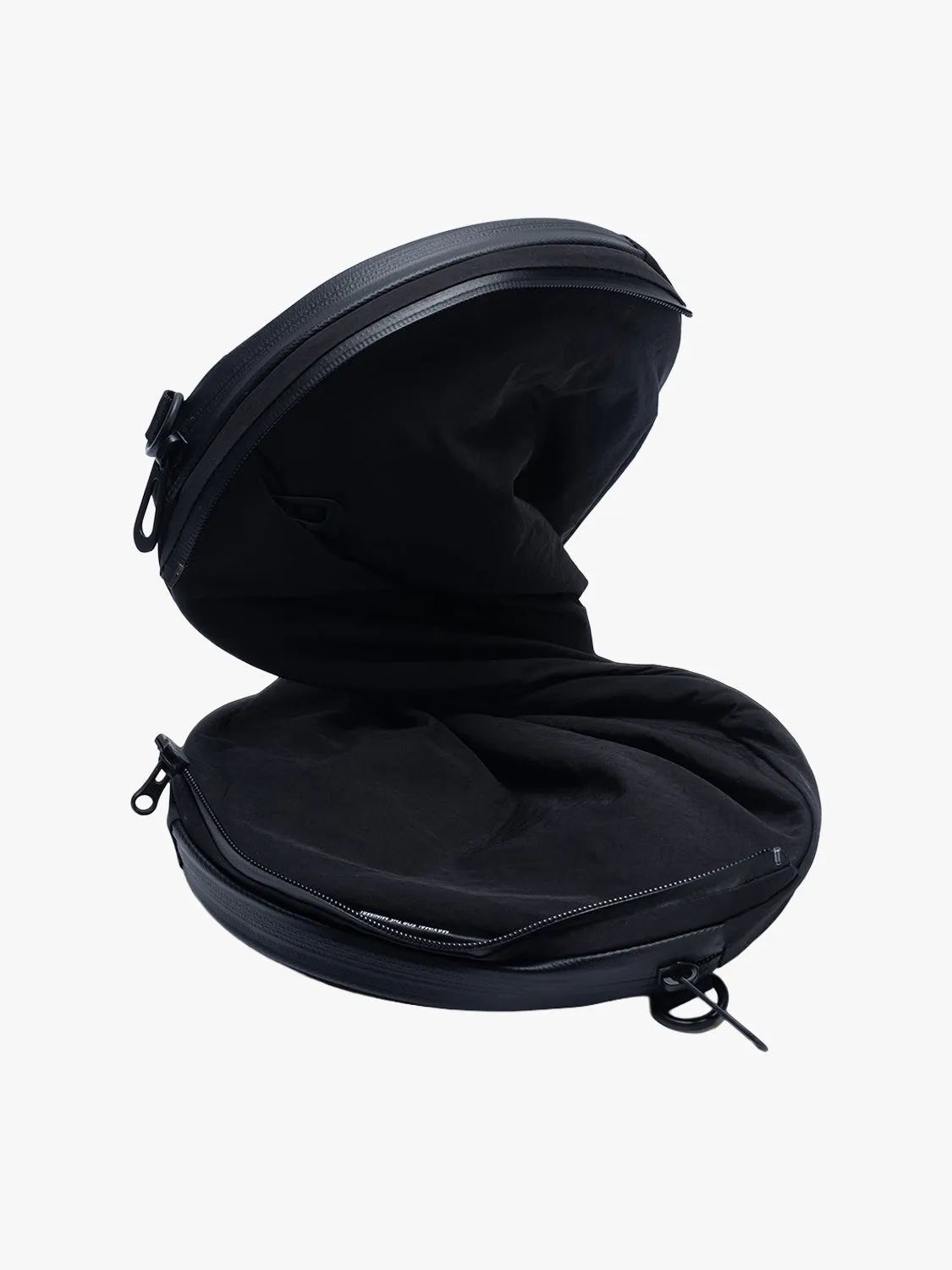 côte&ciel Luka crossbody taske smooth black 10L