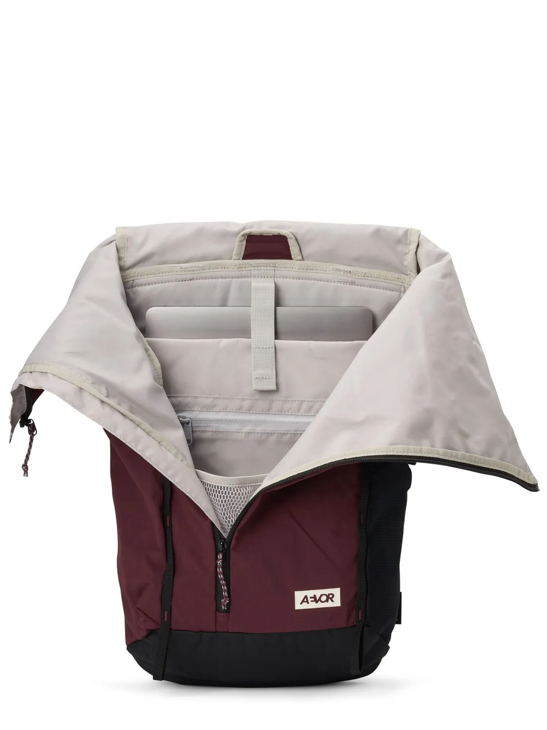 Aevor Active Pack rygsæk bordeaux med regnslag
