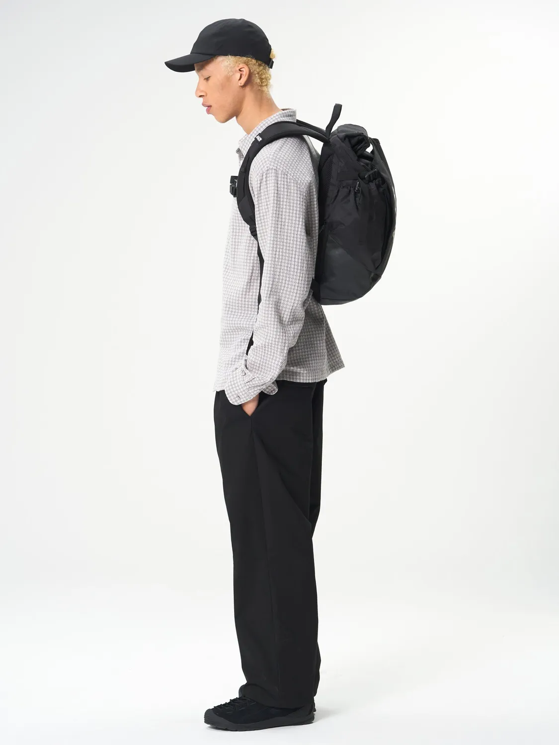 Aevor Roll Pack rygsæk Proof Black rolltop +9 liter
