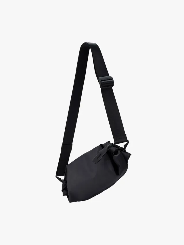 côte&ciel Nestos Smooth bæltetaske sort nylon
