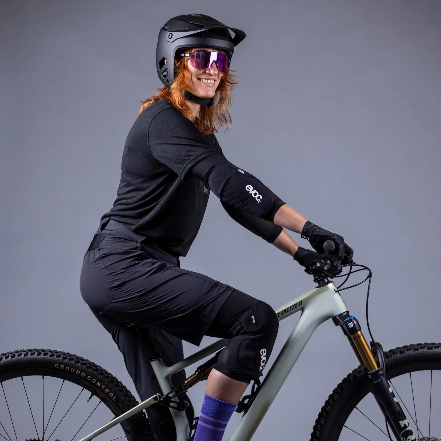 Evoc Knee Protector LS Flex Lite knæbeskytter sort level 2