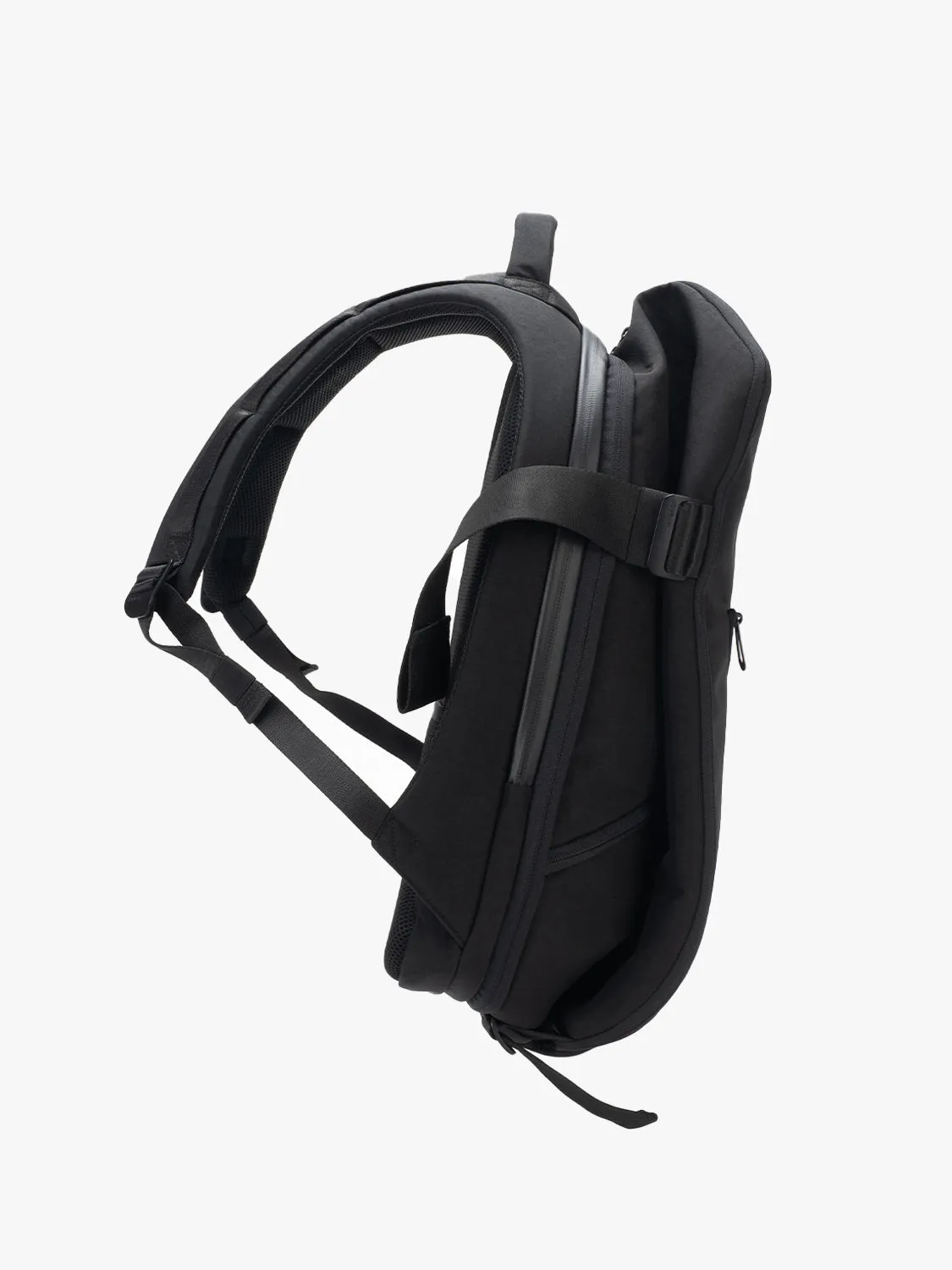 côte&ciel Isar M Round rygsæk sort 16"