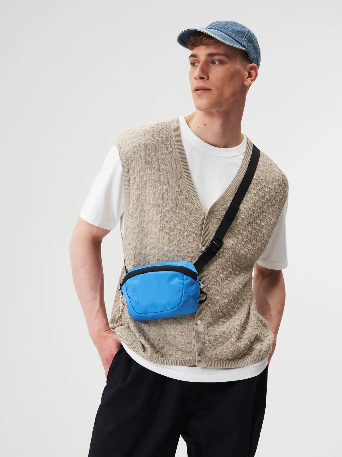 Aevor Hip Bag Move bæltetaske ripstop retro blue