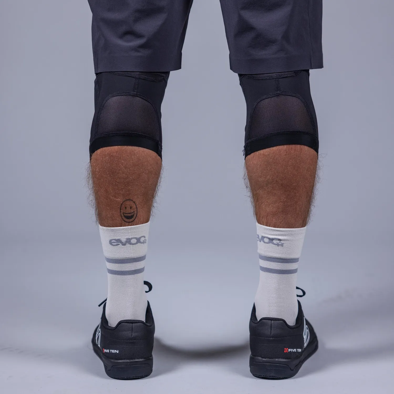 Evoc Knee Protector LS Flex Lite knæbeskytter sort level 2