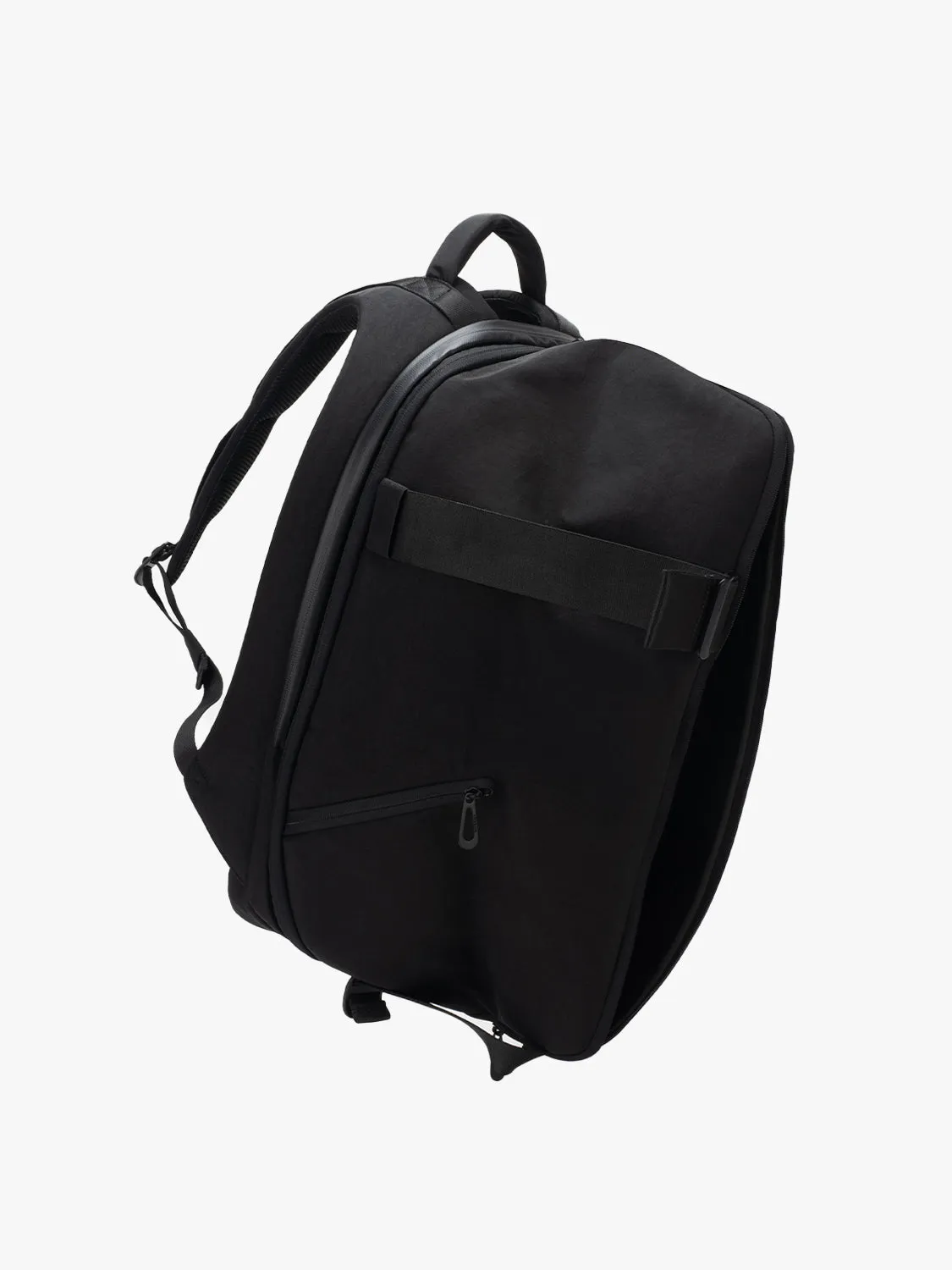 côte&ciel Isar M Round rygsæk sort 16"