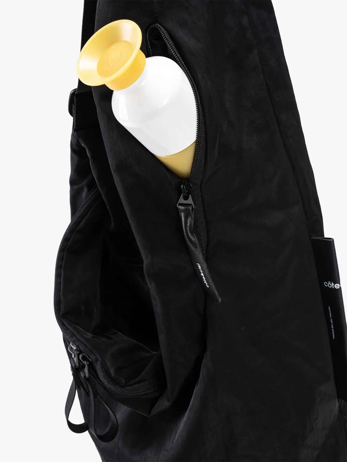 côte&ciel Hyco M Smooth Black skuldertaske sort 25L tote