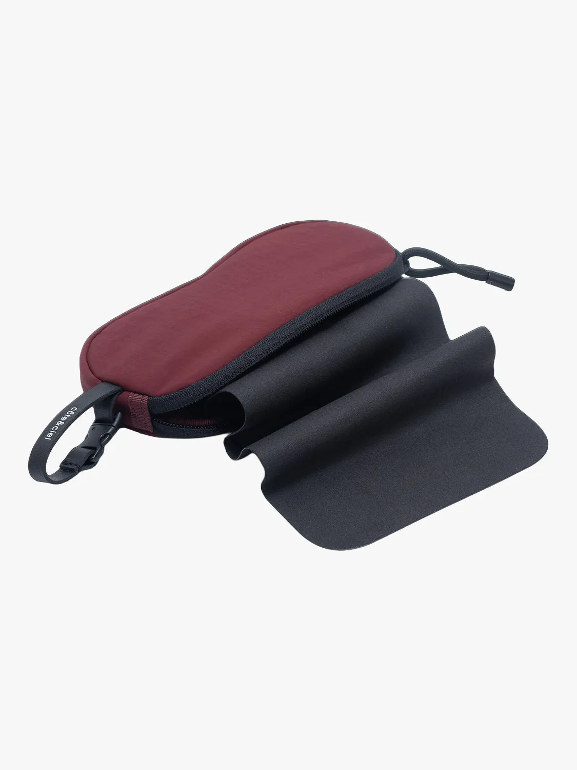 côte&ciel Eyewear Pouch Burgundy brilleetui vandafvisende