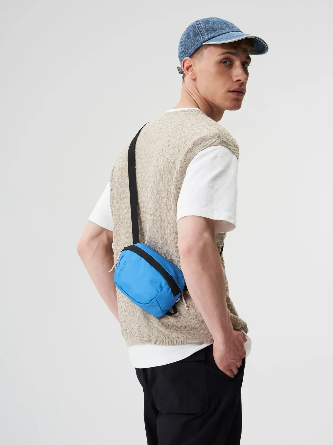 Aevor Hip Bag Move bæltetaske ripstop retro blue