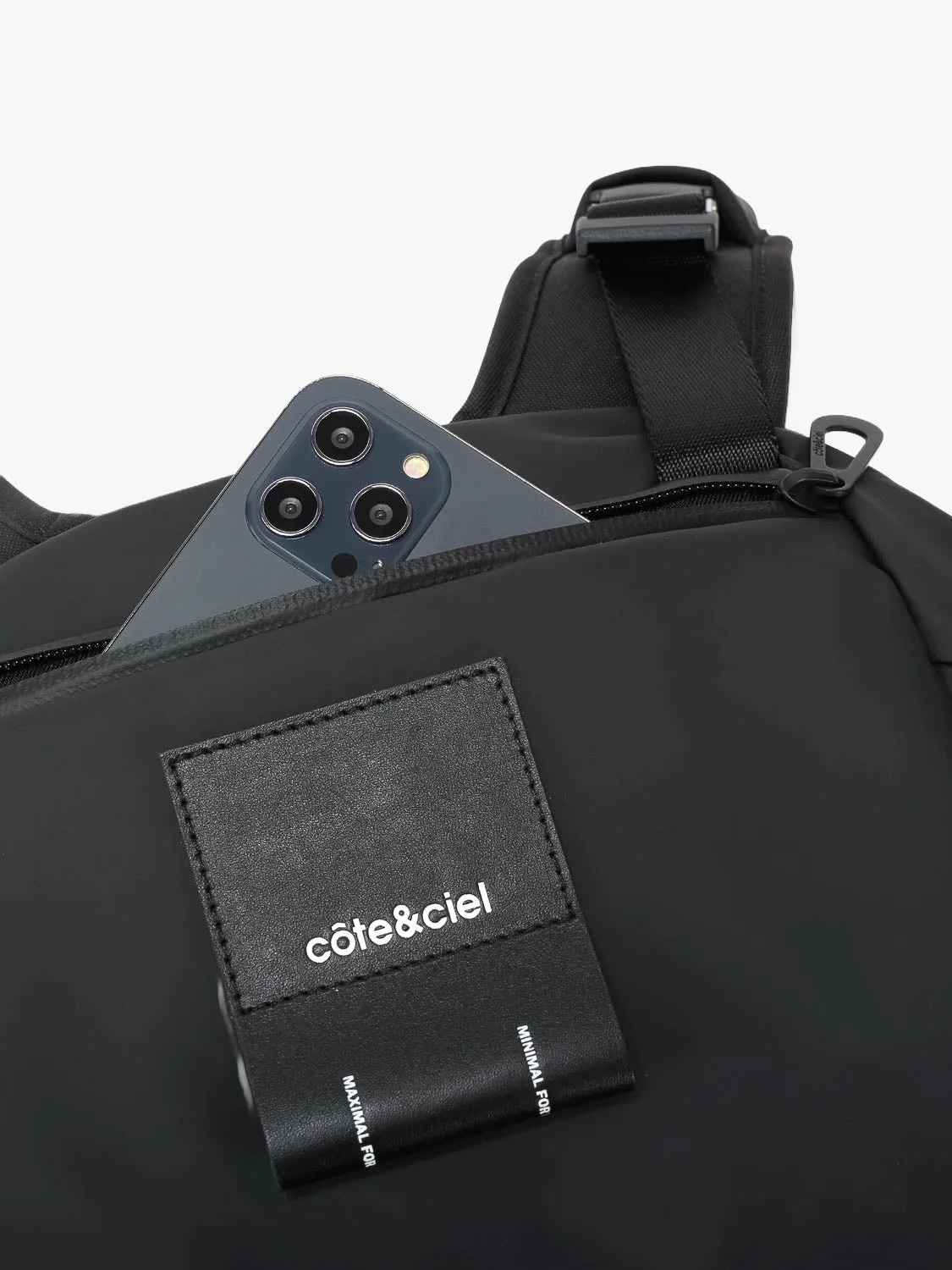 côte&ciel Saru Obsidian Black rygsæk 16,5L til laptop