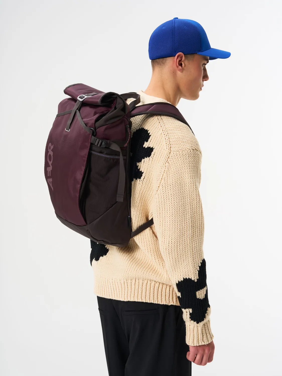 Aevor Roll Pack rygsæk Cherry Gateau rolltop +9 liter