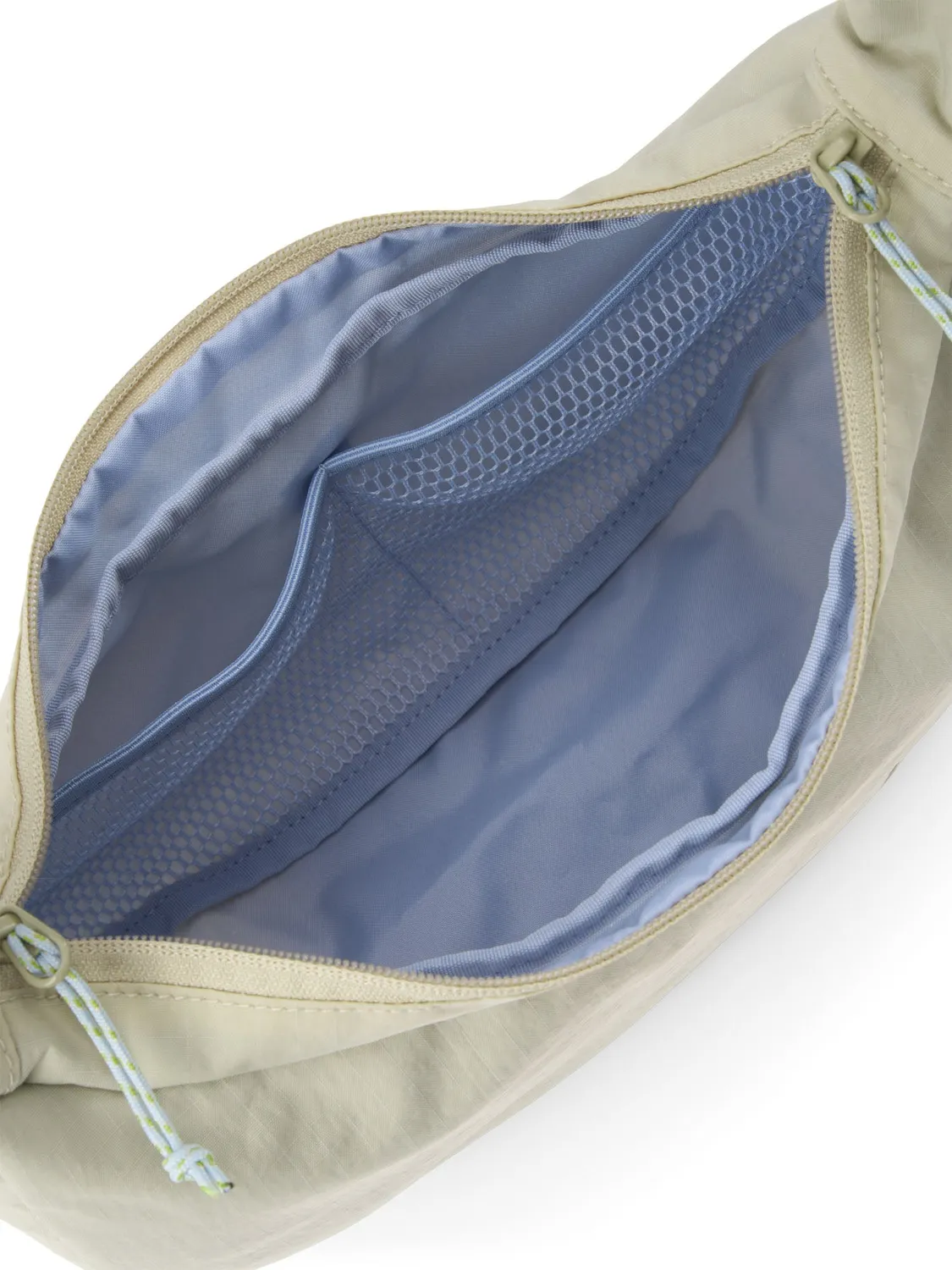 Aevor Sling Bag Small skuldertaske 4L Off-White