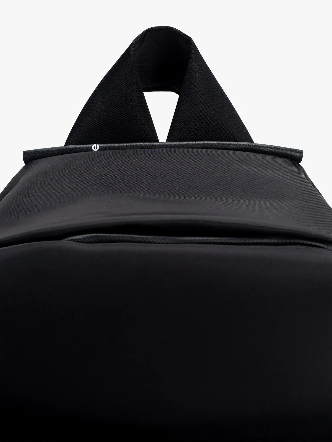 côte&ciel Sava S Sleek Black rygsæk 13,5L laptop small