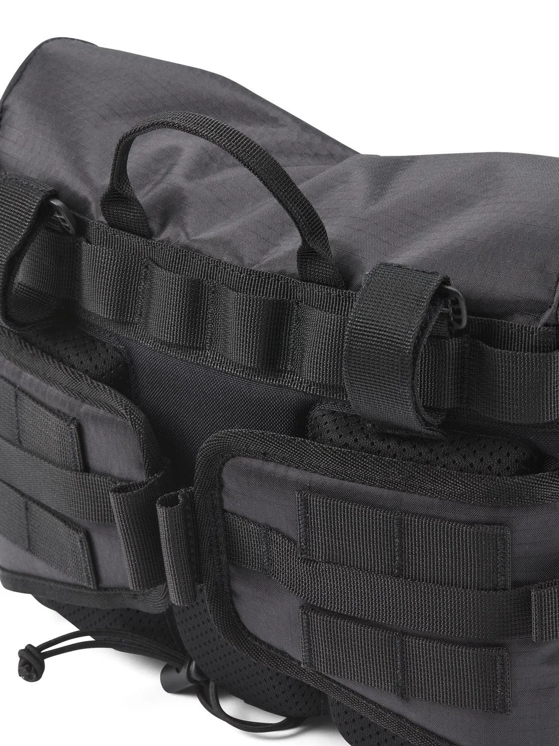 Aevor Waist Pack Proof Black bæltetaske sort vandafvisende