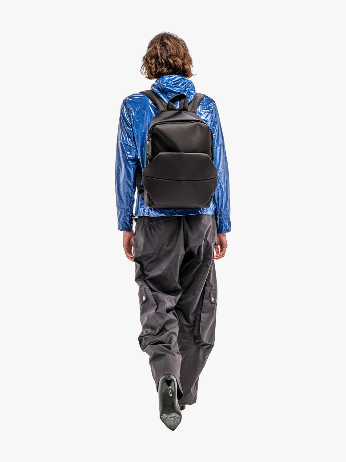 côte&ciel Sava M Sleek rygsæk 19L sort til 14"