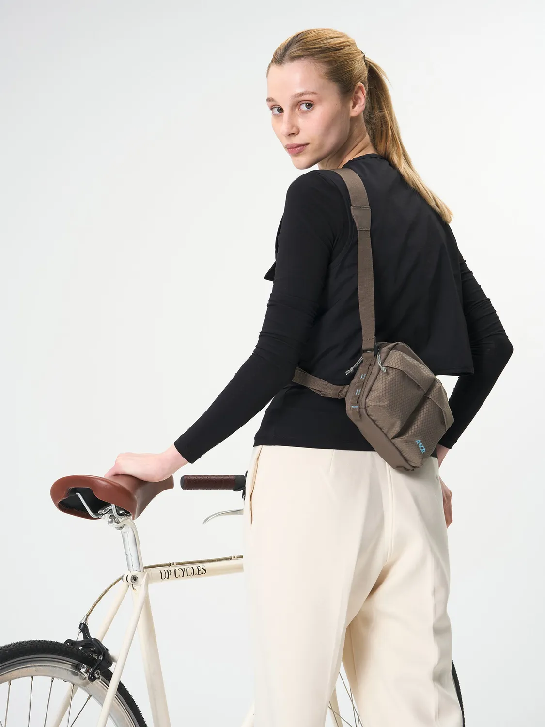 Aevor Utility Pouch grejtaske Coffee Brown 2 liter